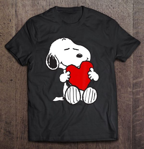 snoopy hugging a heart