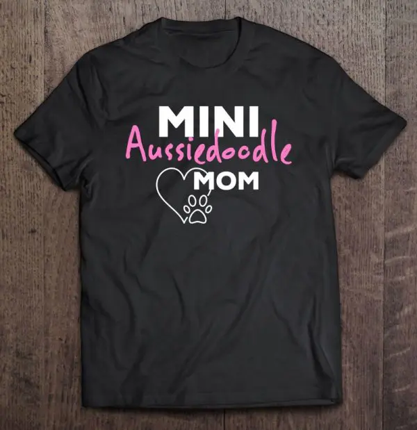 Mini Aussiedoodle Mom