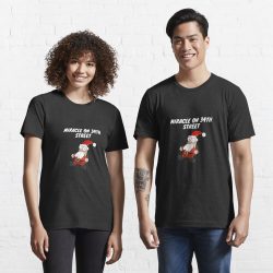 Miracle on 34th Street Essential T-Shirt