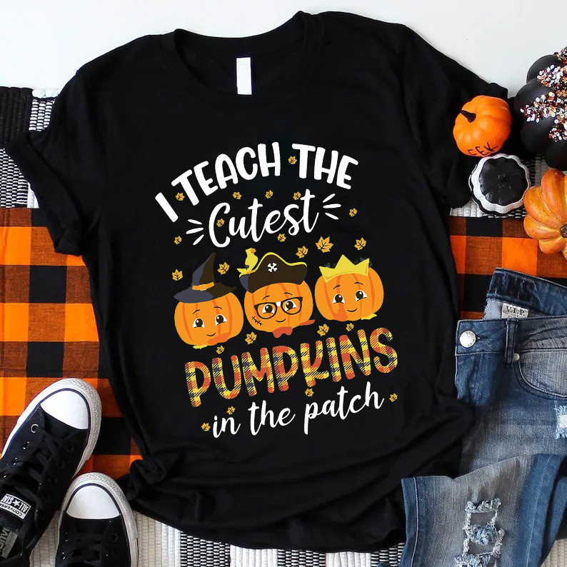 I Teach The Cutest Pumpkins In The Patch Pirate Pumpkins T-Shirt